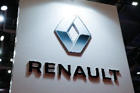 The Renault logo